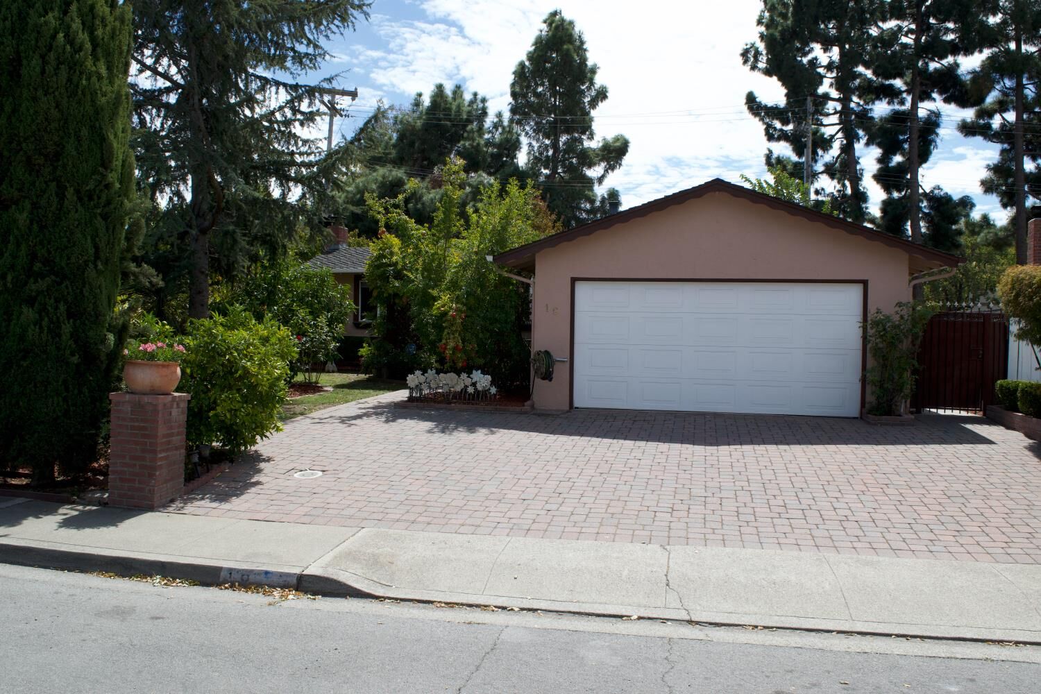 Property Photo:  19 Heath Street  CA 95035 