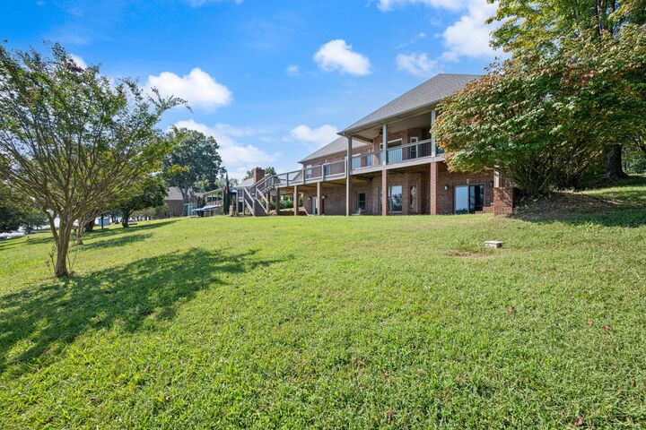 Property Photo: 605 Lake Haven Dr TN 37122