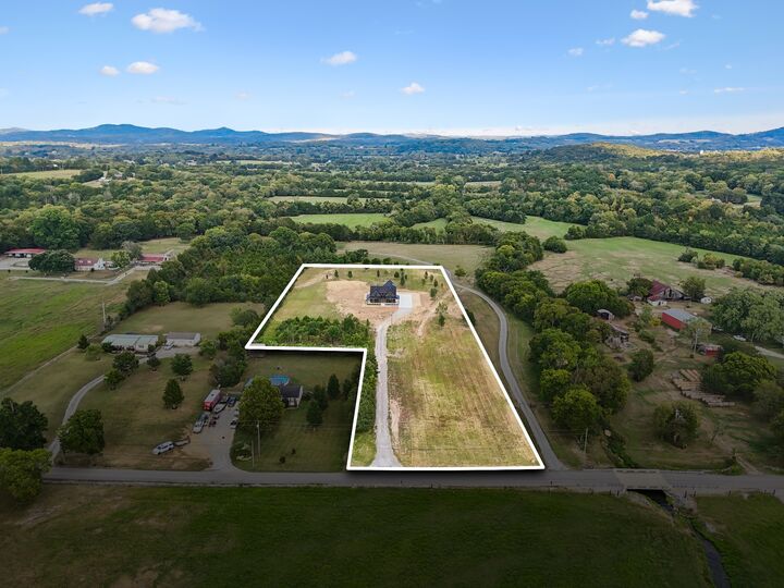 Property Photo:  1165 Linwood Rd  TN 37184 