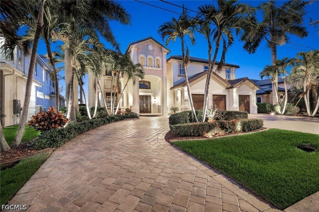 Property Photo: 3820 Surfside Boulevard FL 33914