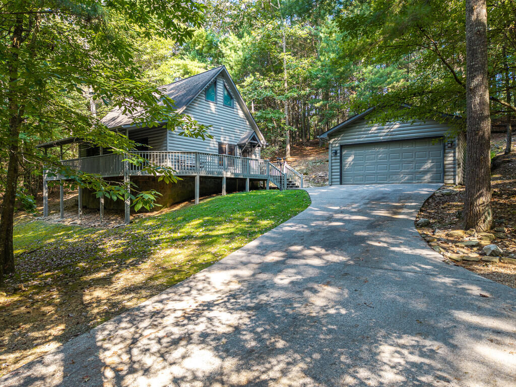 Property Photo:  153 Blackberry Falls Drive  GA 30540 