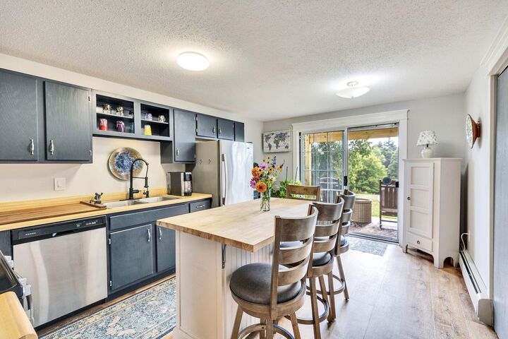 Property Photo:  104 Southfield Lane  NH 03458 