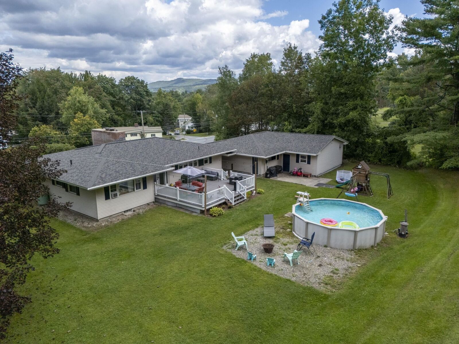 Property Photo:  68 Charlestown Road  NH 03743 