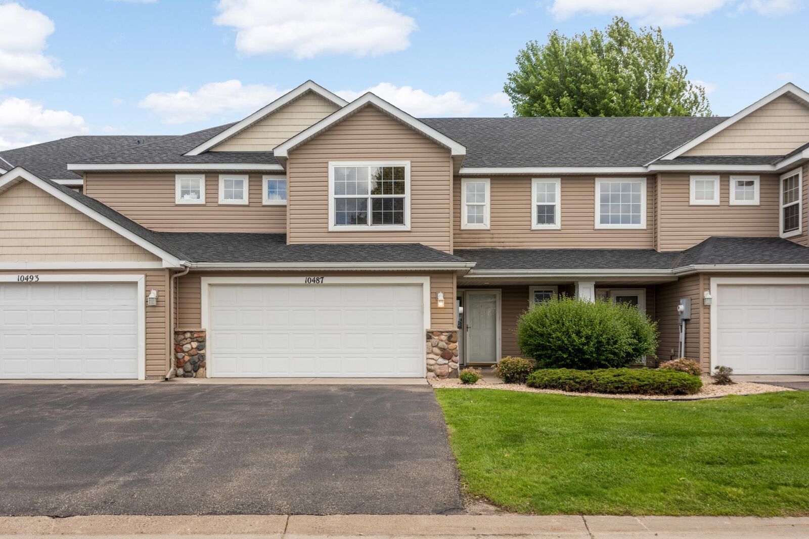 Property Photo: 10487 64th Way MN 55301