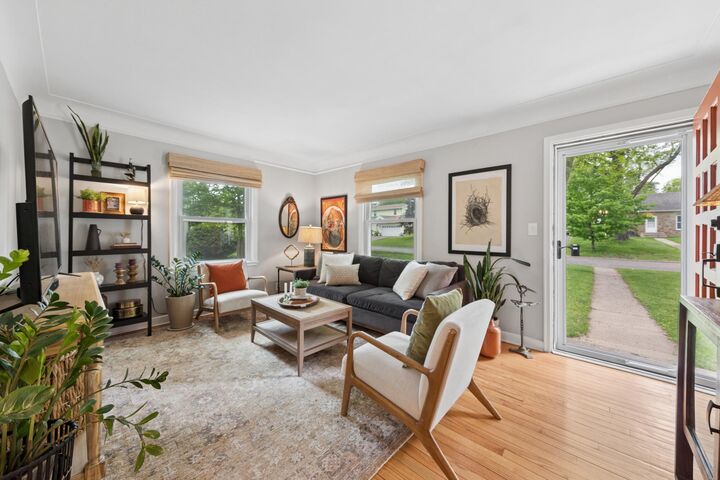 Property Photo:  133 Ridgewood Drive  MN 55343 