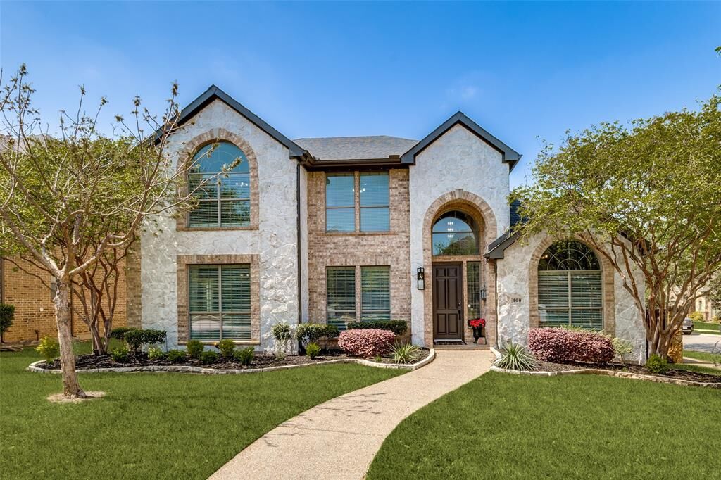 Property Photo:  400 S Hampton Court  TX 75056 