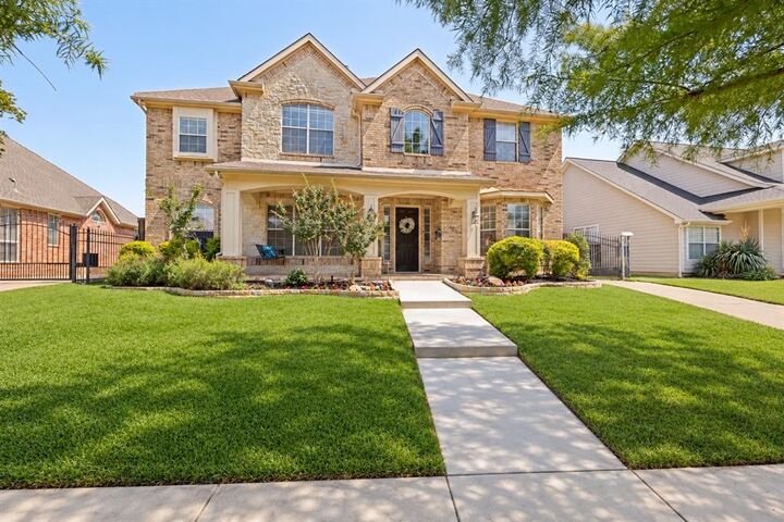 Property Photo: 2521 Sir Tristram Lane TX 75056