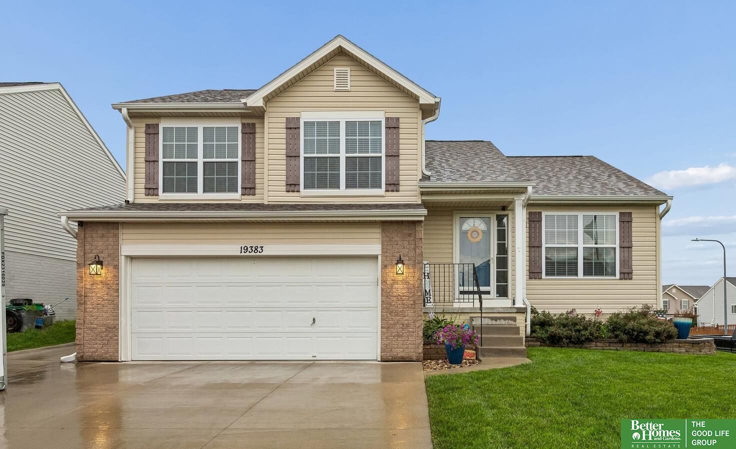 Property Photo:  19383 V Street  NE 68135 