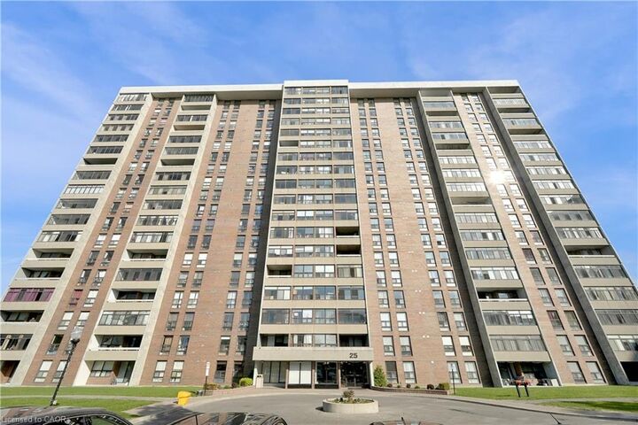 Property Photo:  25 Kensington Road 1612  ON L6T 3W8 