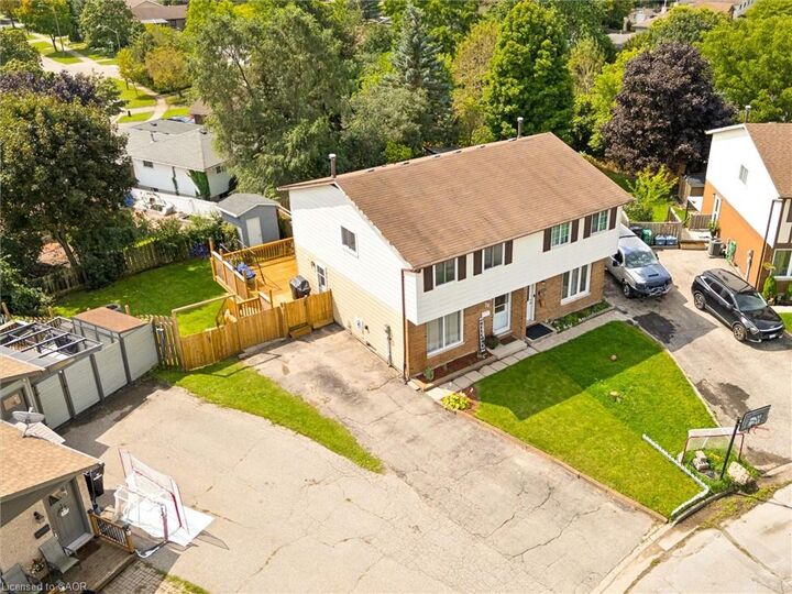 Property Photo:  76 Cluthe Crescent  ON N2P 1M8 