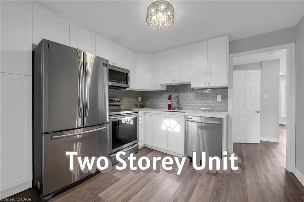 Property Photo:  9 Melrose Avenue S Upper  ON L8M 2Y4 