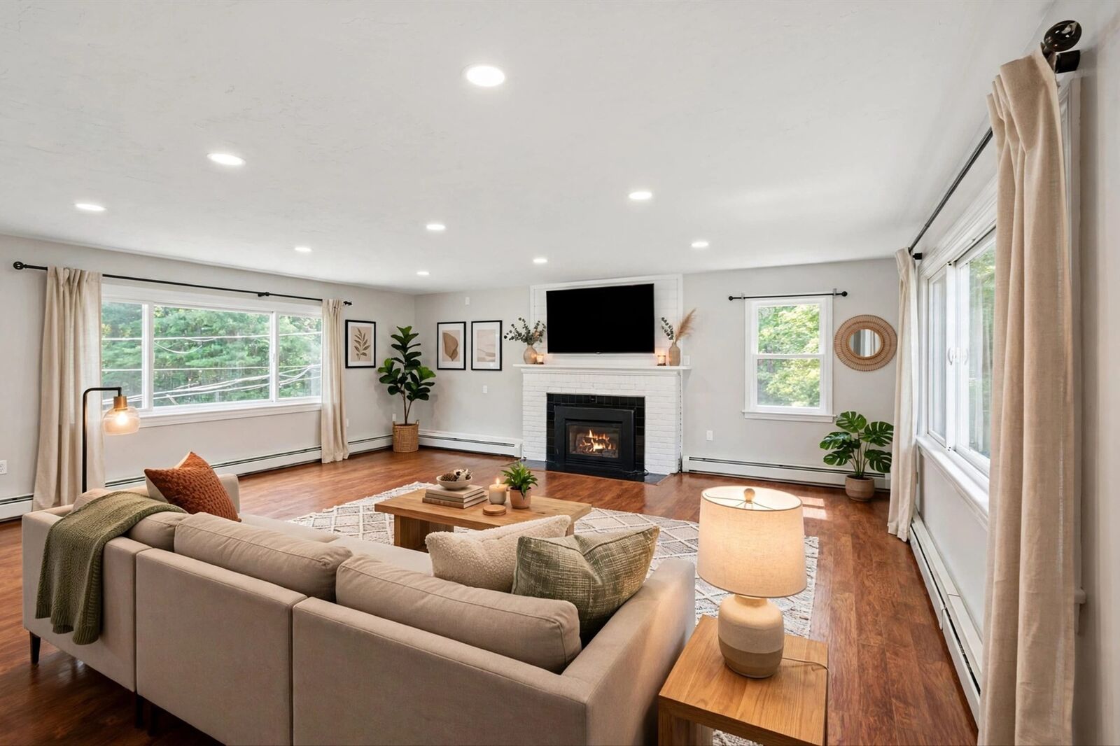 Property Photo: 270 Moreland St MA 01609