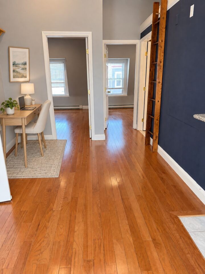 Property Photo:  539 E 4th St 2  MA 02127 