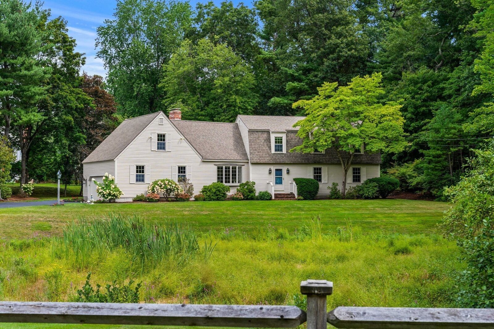 Property Photo:  1 Homestead Circle  MA 01810 