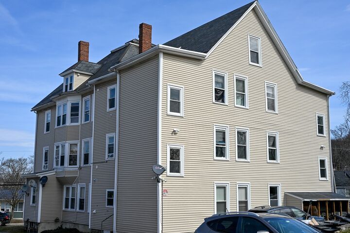 Property Photo: 781 Lawrence St MA 01852