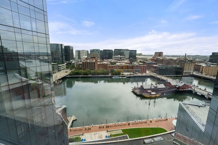 Property Photo: 500 Atlantic Ave 16M MA 02210
