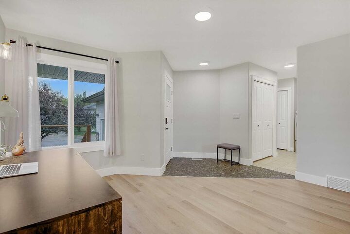 Property Photo:  8586 69 Avenue  AB T8X 0C8 