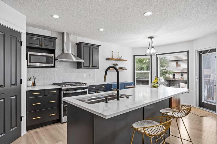 Property Photo:  164 Silverado Range Close SW  AB T2X 0C2 