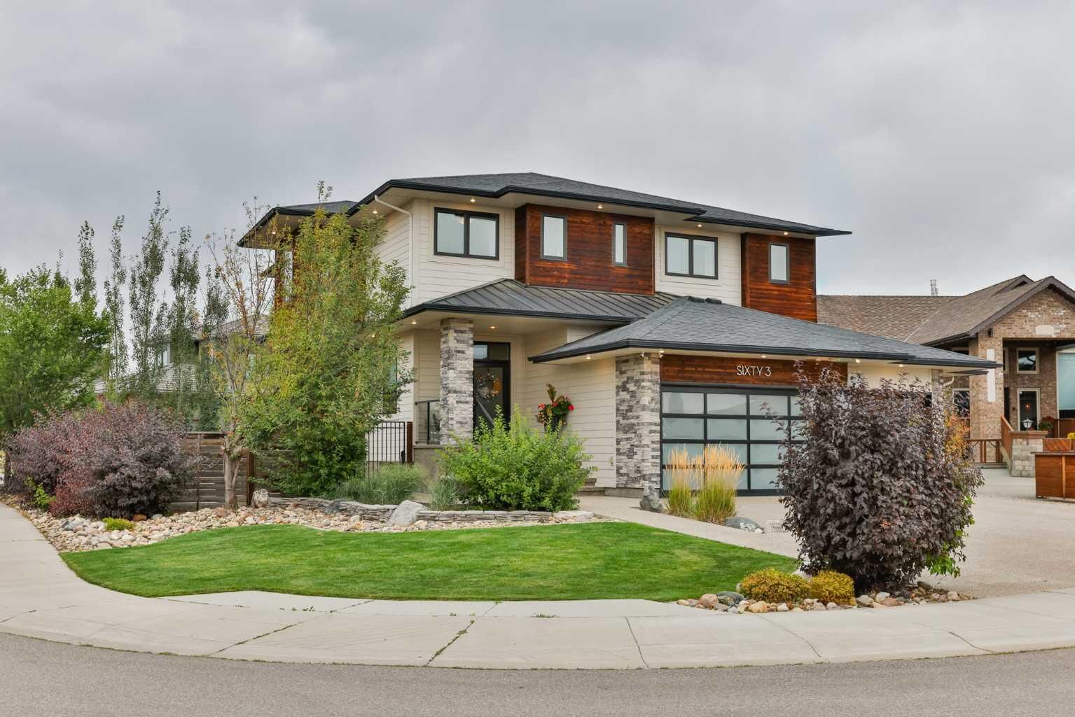 Property Photo:  63 Stonecrest Point W  AB T1K 5T1 