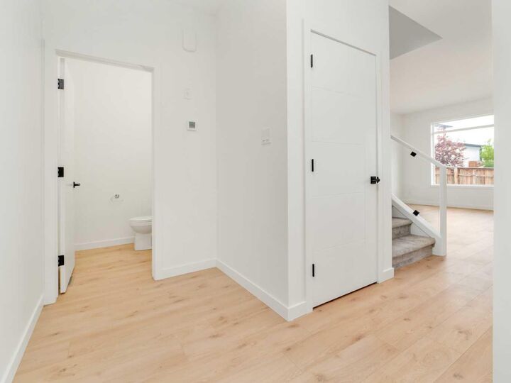 Property Photo:  714 Violet Place W  AB T1J 5V1 