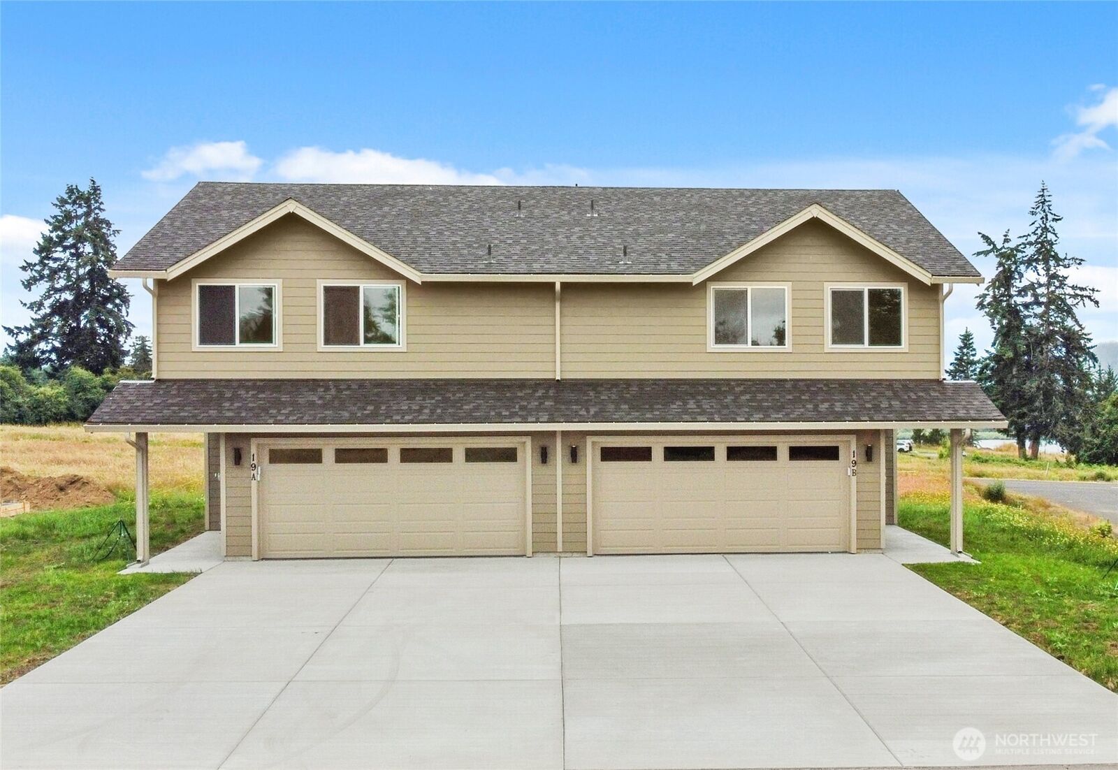 Property Photo:  15  Anchor Way Loop  WA 98612 