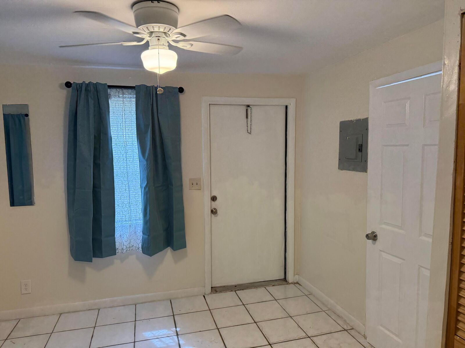 Property Photo:  91 NE 6th Court  FL 33441 