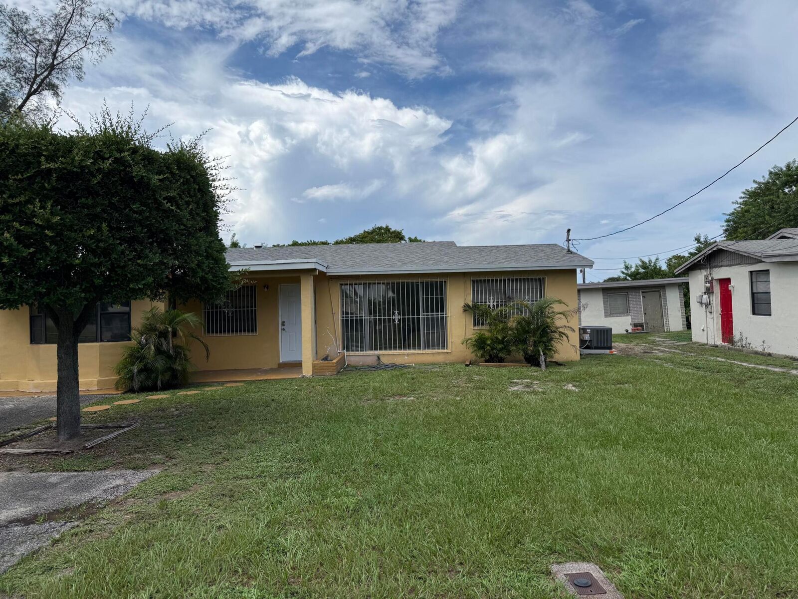 Property Photo: 91 NE 6th Court FL 33441