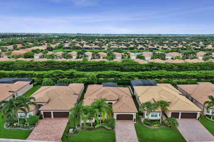 Property Photo: 8202 Alpine Ridge Road FL 33473