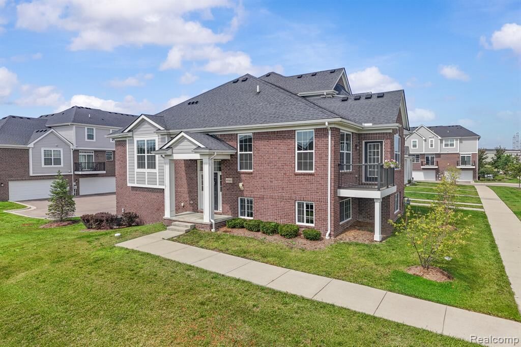 Property Photo:  49503 Lantern Way 42  MI 48188 