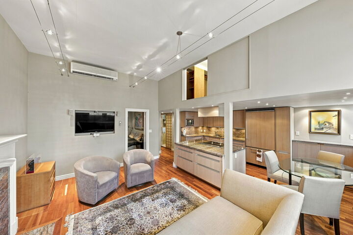 Property Photo:  32 W 40th Street 10E  NY 10018 