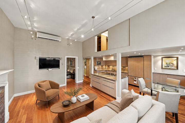Property Photo: 32 W 40th Street 10E NY 10018