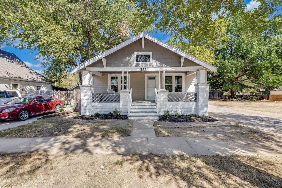 Property Photo: 722 S Ida KS 67211