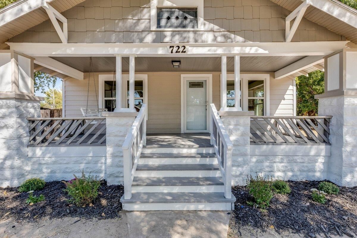 Property Photo: 722 S Ida KS 67211