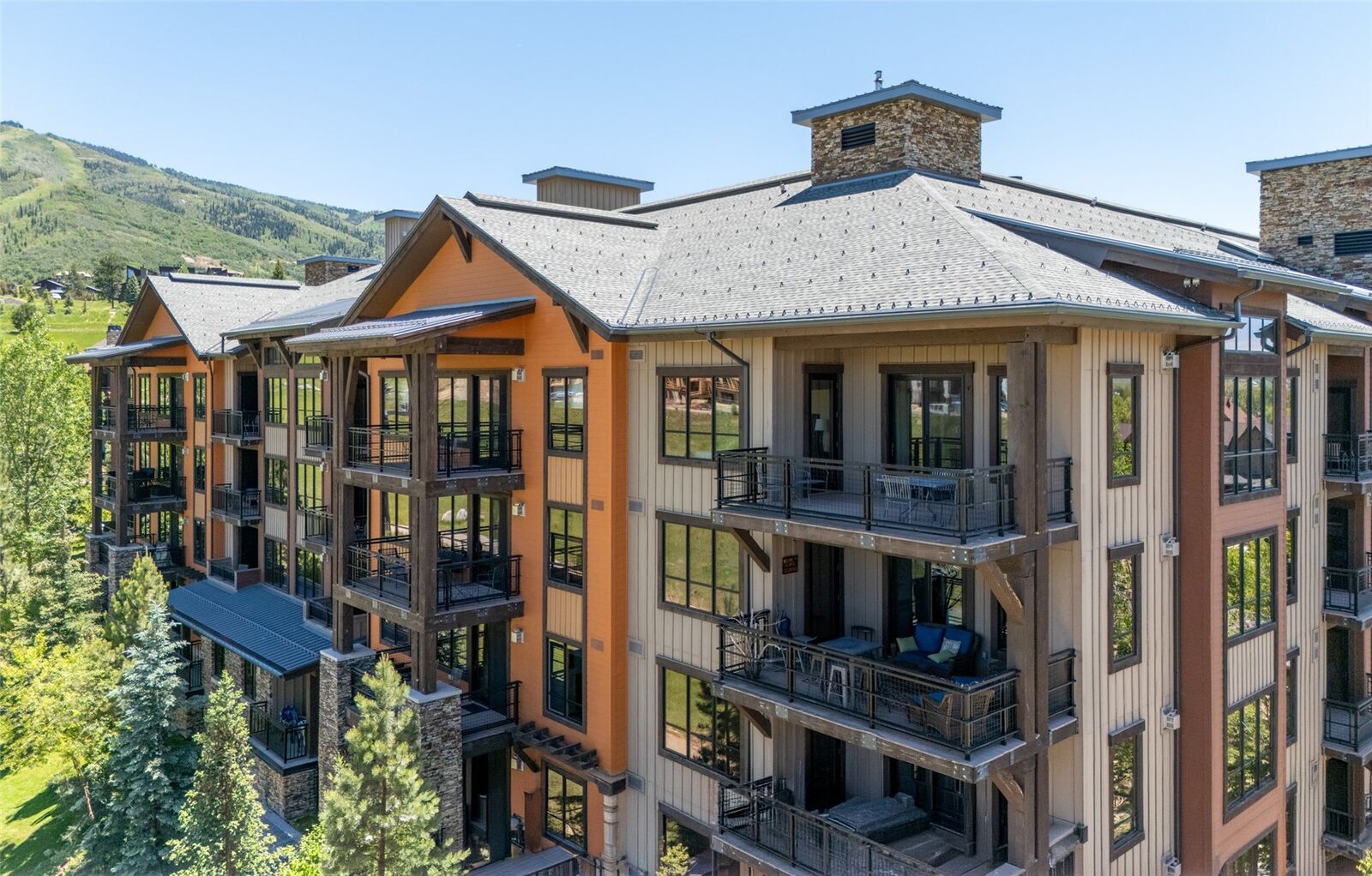 Property Photo: 1175 Bangtail Way 4114 CO 80487