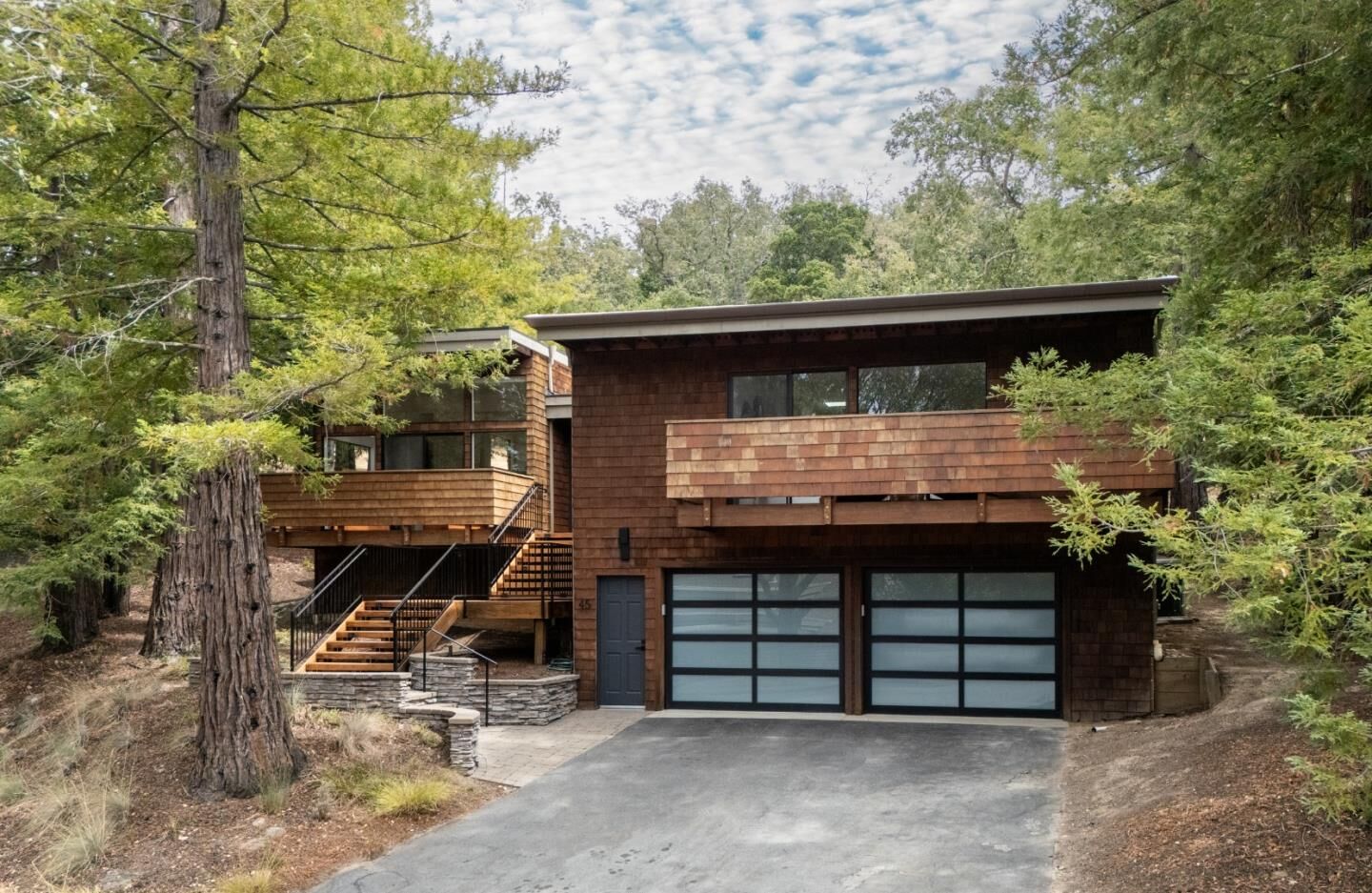 Property Photo: 45 Bear Paw CA 94028