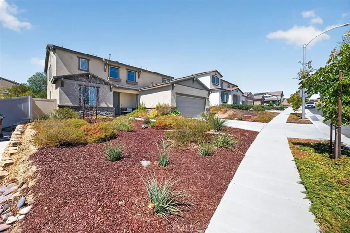 Property Photo:  34136 Thistlewood Avenue  CA 92563 