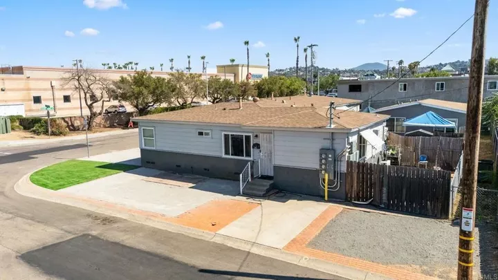 Property Photo:  315 W Cypress Avenue  CA 92020 