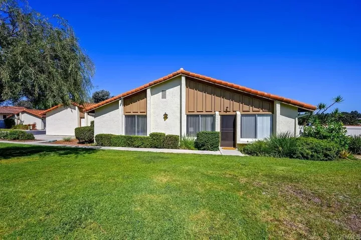 Property Photo:  1836 Belle Grove Road  CA 92024 