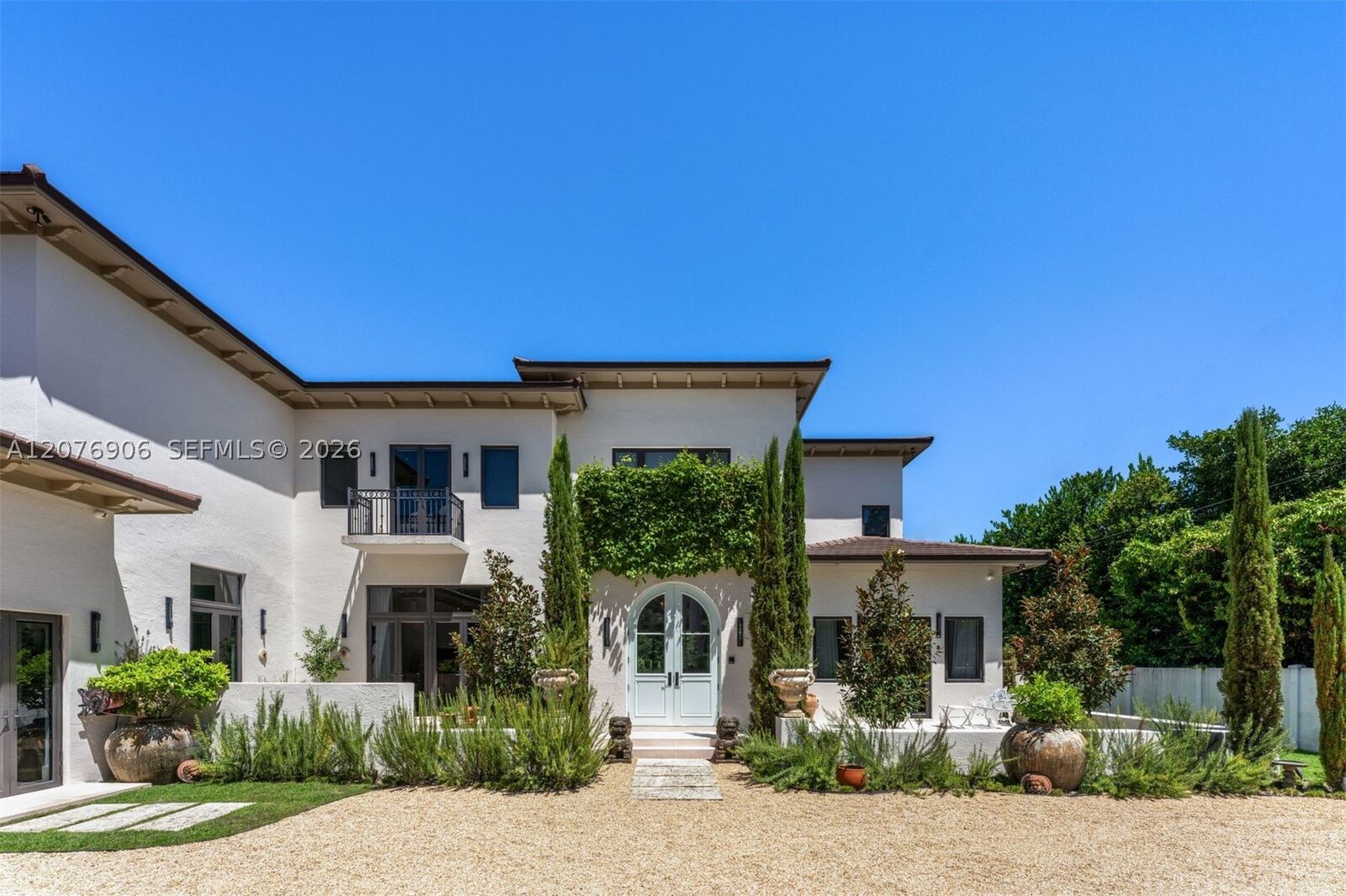 Property Photo: 8345 Ponce De Leon Rd FL 33143