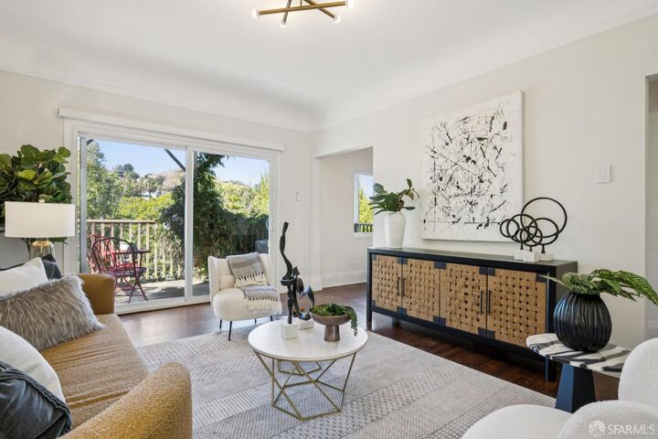 Property Photo: 48 Caselli Avenue CA 94114