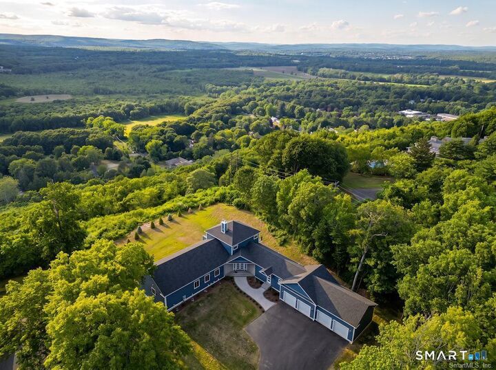 Property Photo:  62 Pinnacle Road  CT 06032 