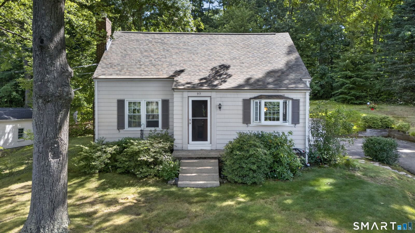 Property Photo:  95 Pilgrim Road  CT 06010 