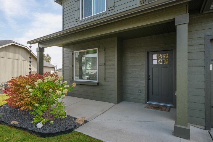 Property Photo: 700 Quail Dr WA 99004