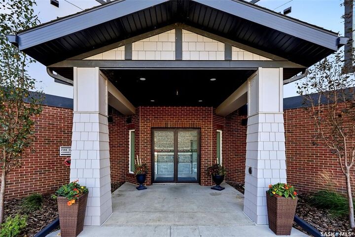 Property Photo:  3581 Evans Court 218  SK S4S 7A3 
