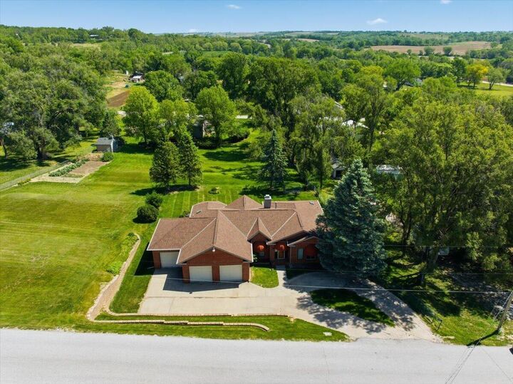 Property Photo:  19241 Hawthorne  Avenue  IA 51503 