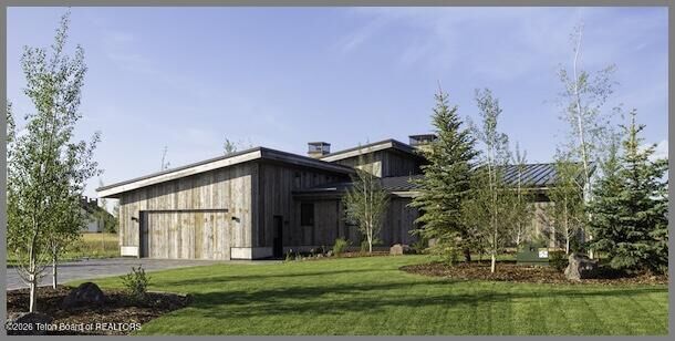 Property Photo: 940 Mtn Bluebird Court ID 83422