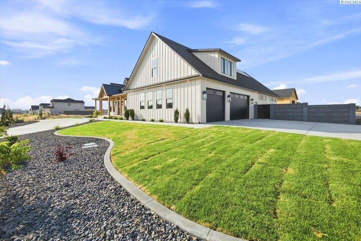 Property Photo:  12701 Clark Fork Dr  CA 93301 
