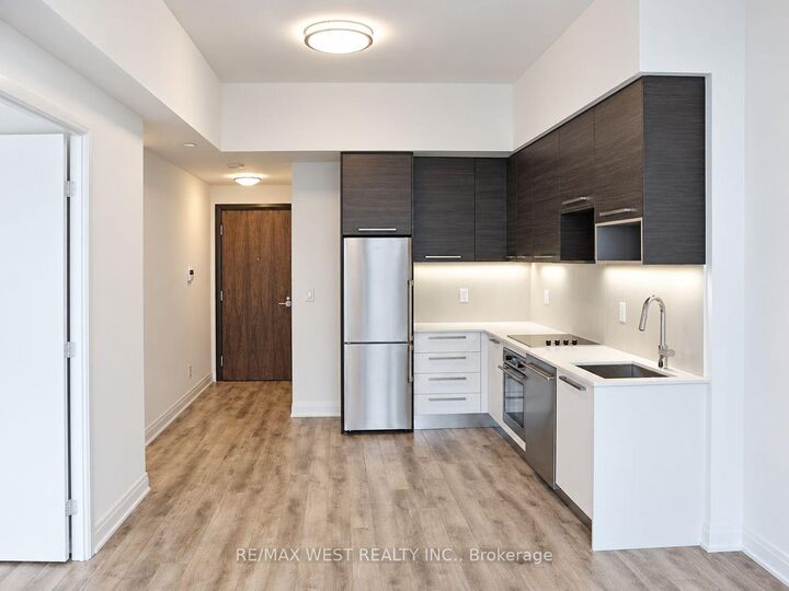 Property Photo:  36 Park Lawn Road 2107  ON M8V 0E5 