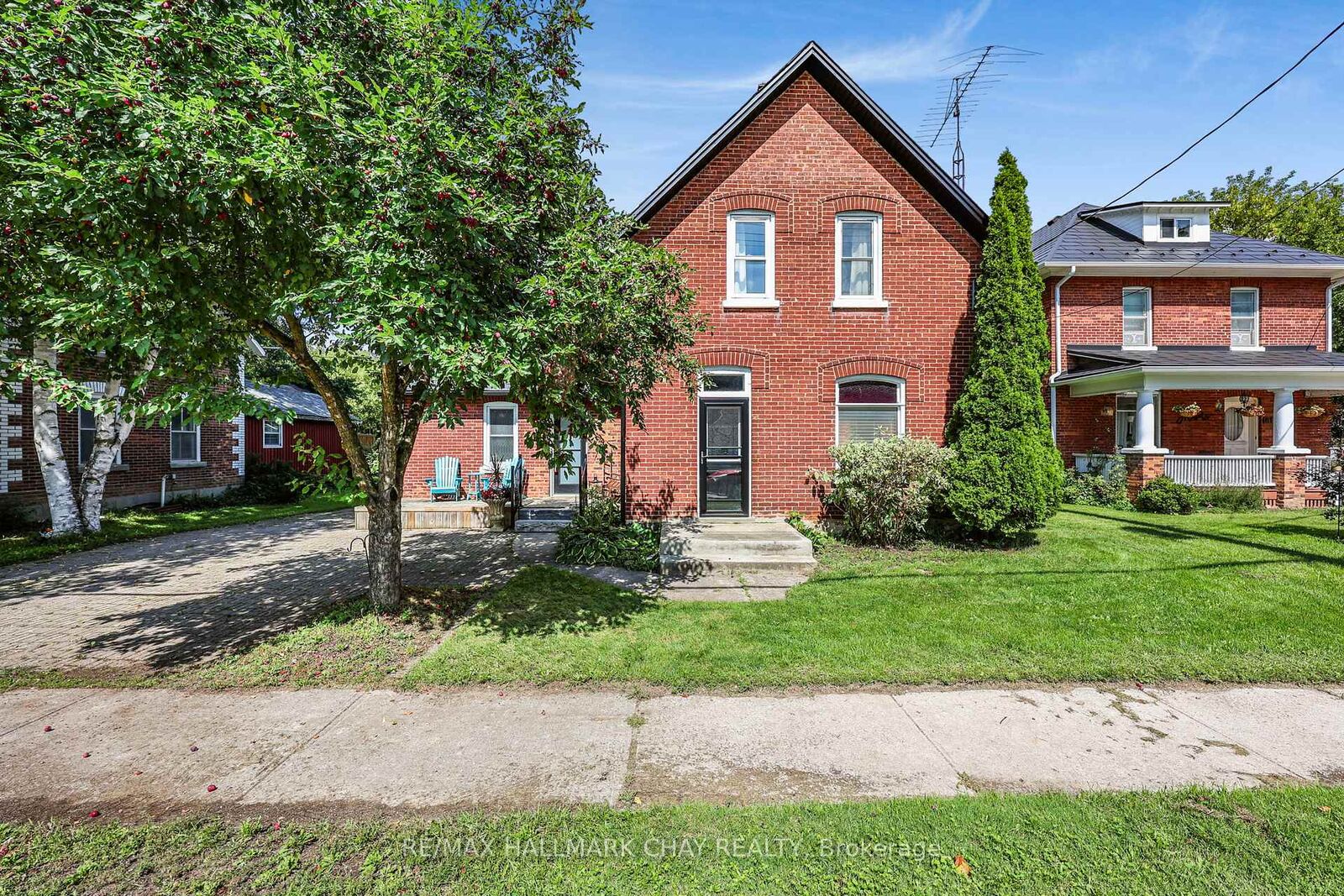 Property Photo:  8128 Main Street  ON L0M 1J0 