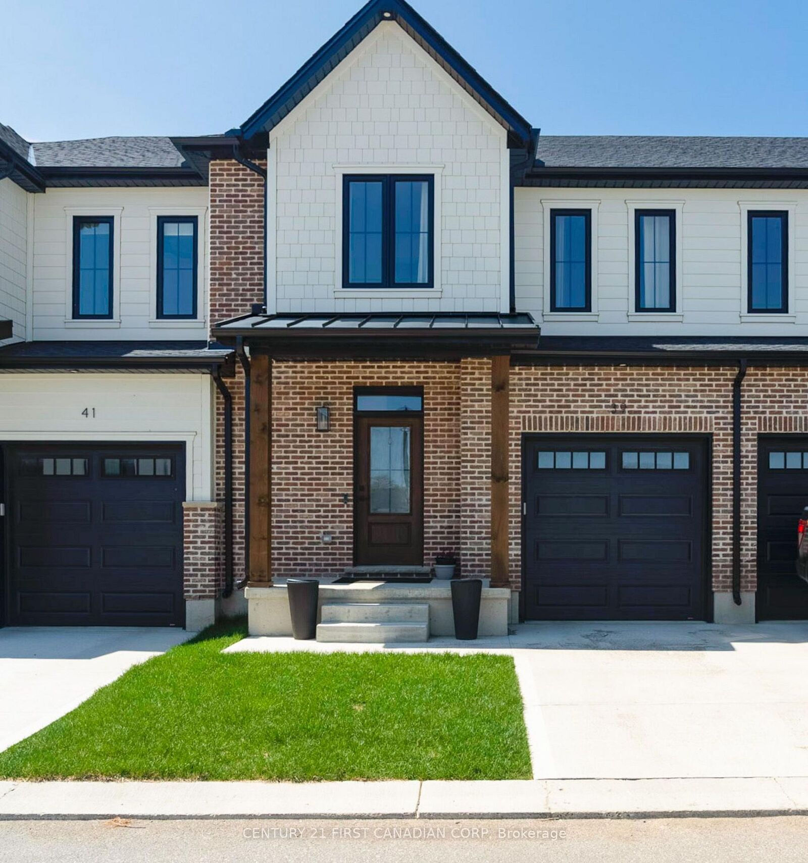 Property Photo:  147 Scotts Drive 10 (15)  ON N0M 2J0 